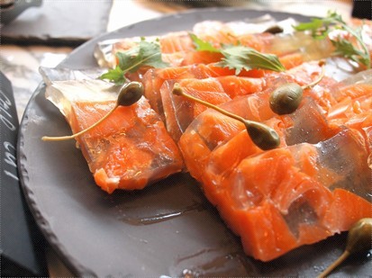 三文魚凍賣相精美